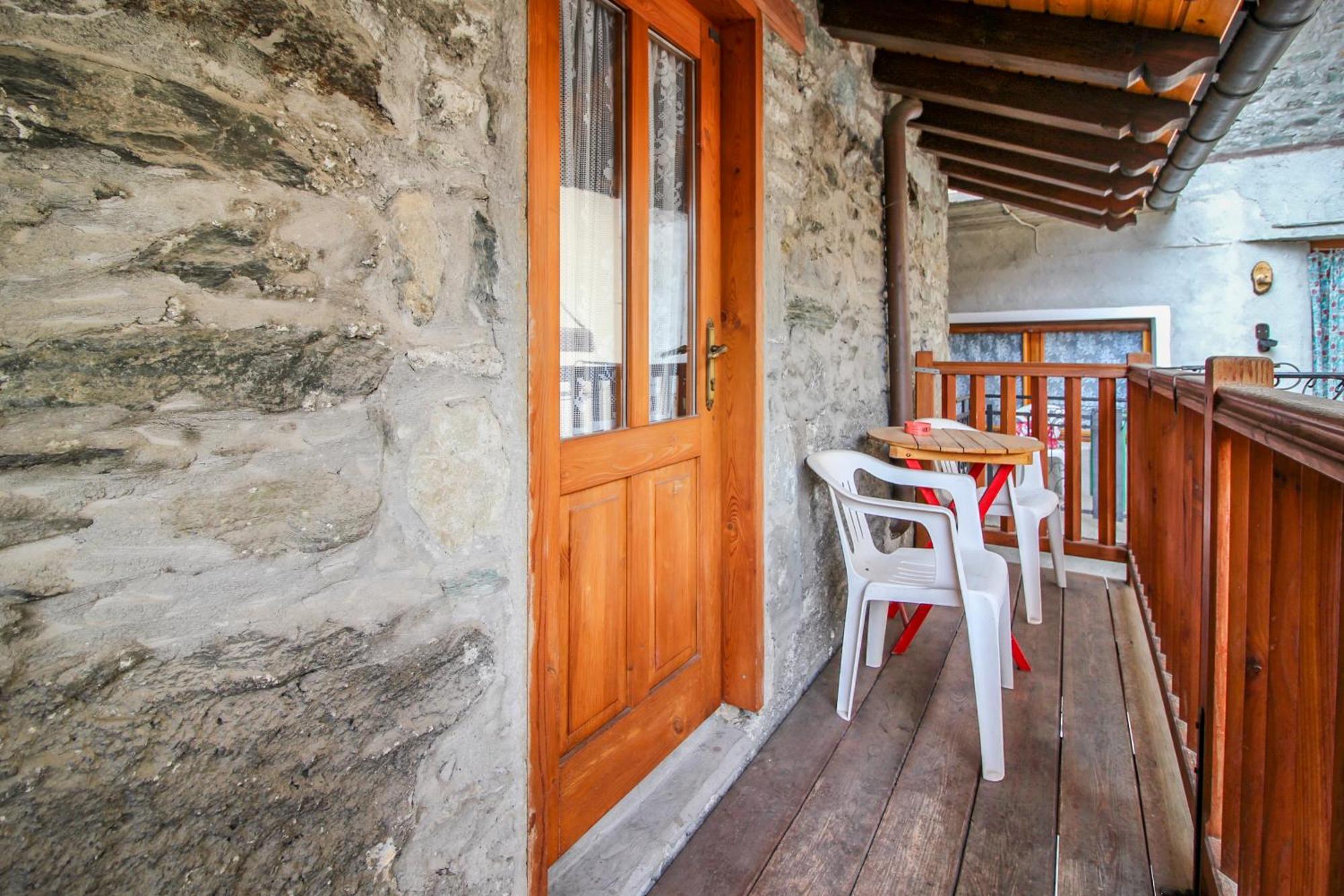 Appartamento Il Camoscio - Affitti Brevi Italia Brusson Exterior photo